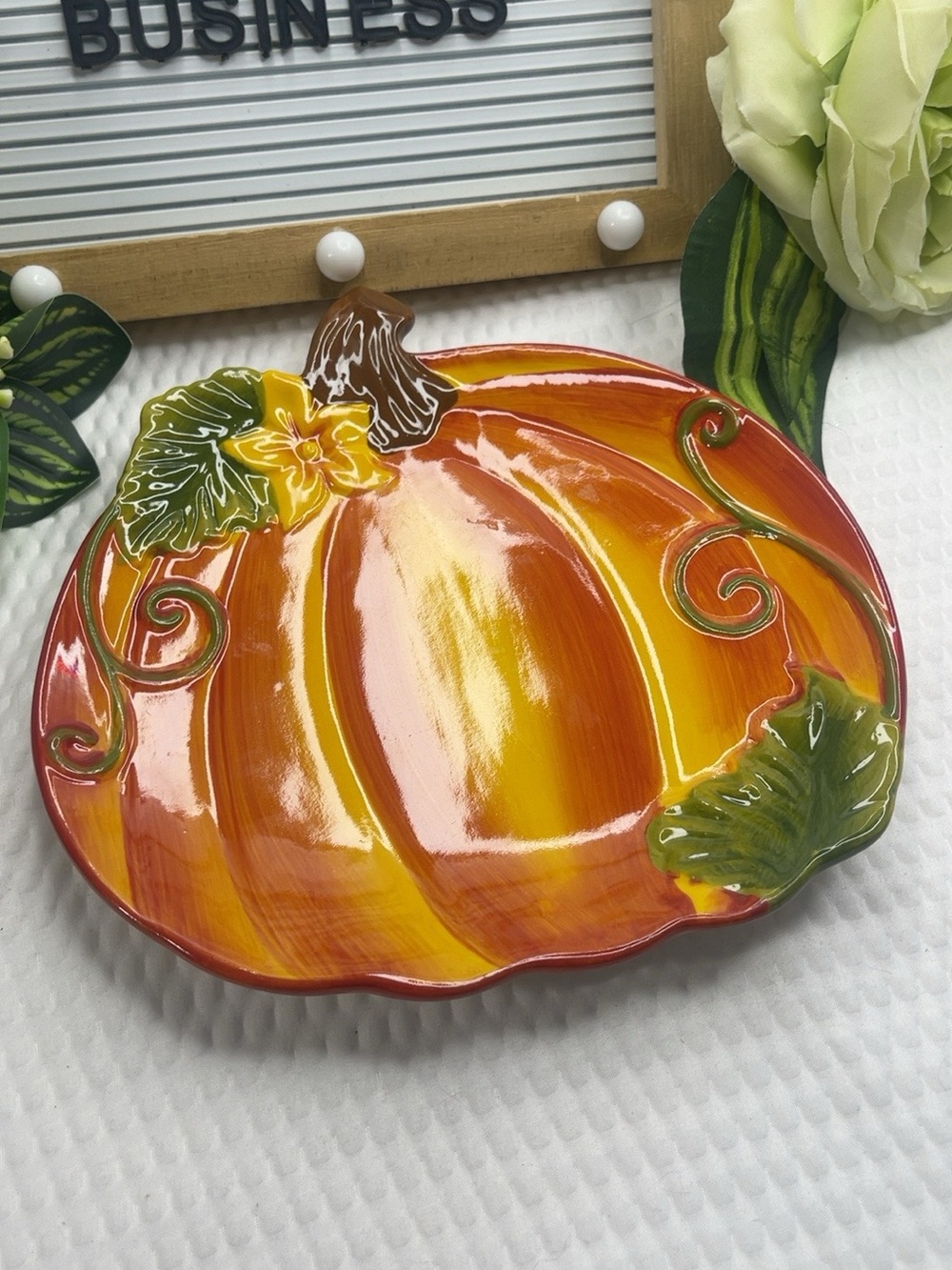 Temptations by Tara Pumpkin Plate Hand-Painted Ceramic Fall Thanksgiving 9 Inch